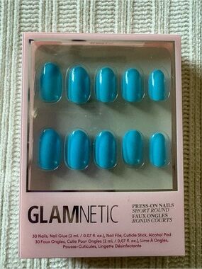 New Glamnetic Azure Blue Press-On Nails - Short Round